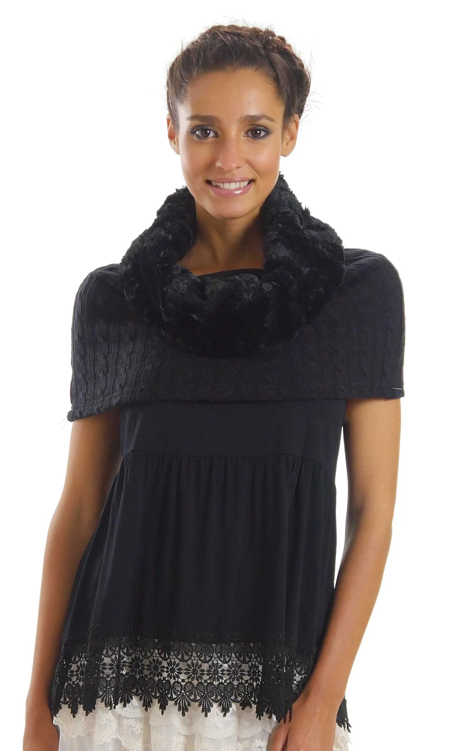 Faux fur Neck Warmer with Shoulder Covered Cable Knit Capelet